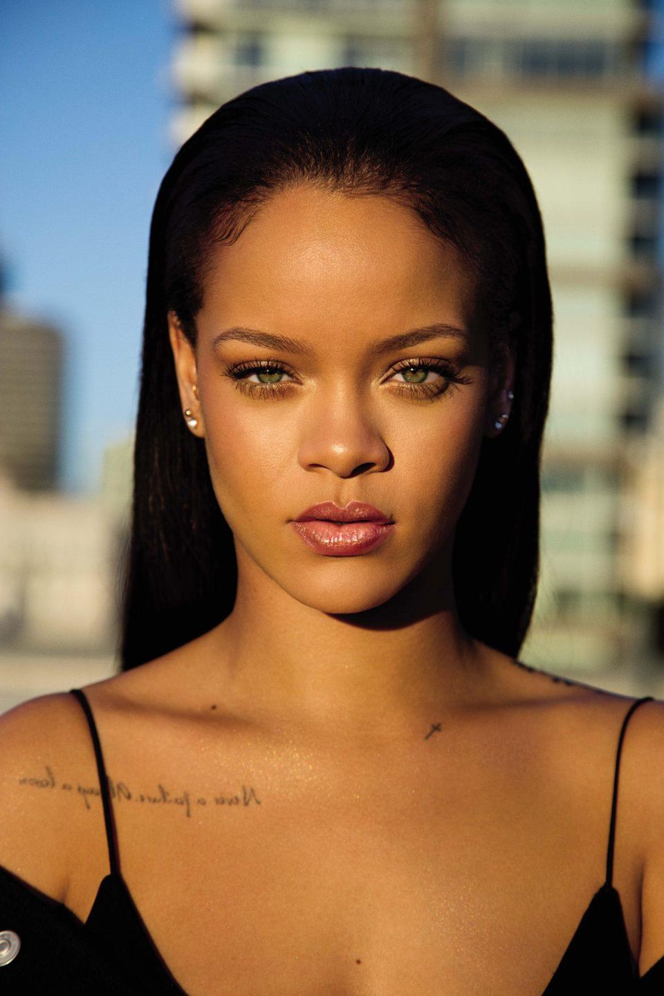 Službeno je! Rihanna i LVMH pokreću modni brand