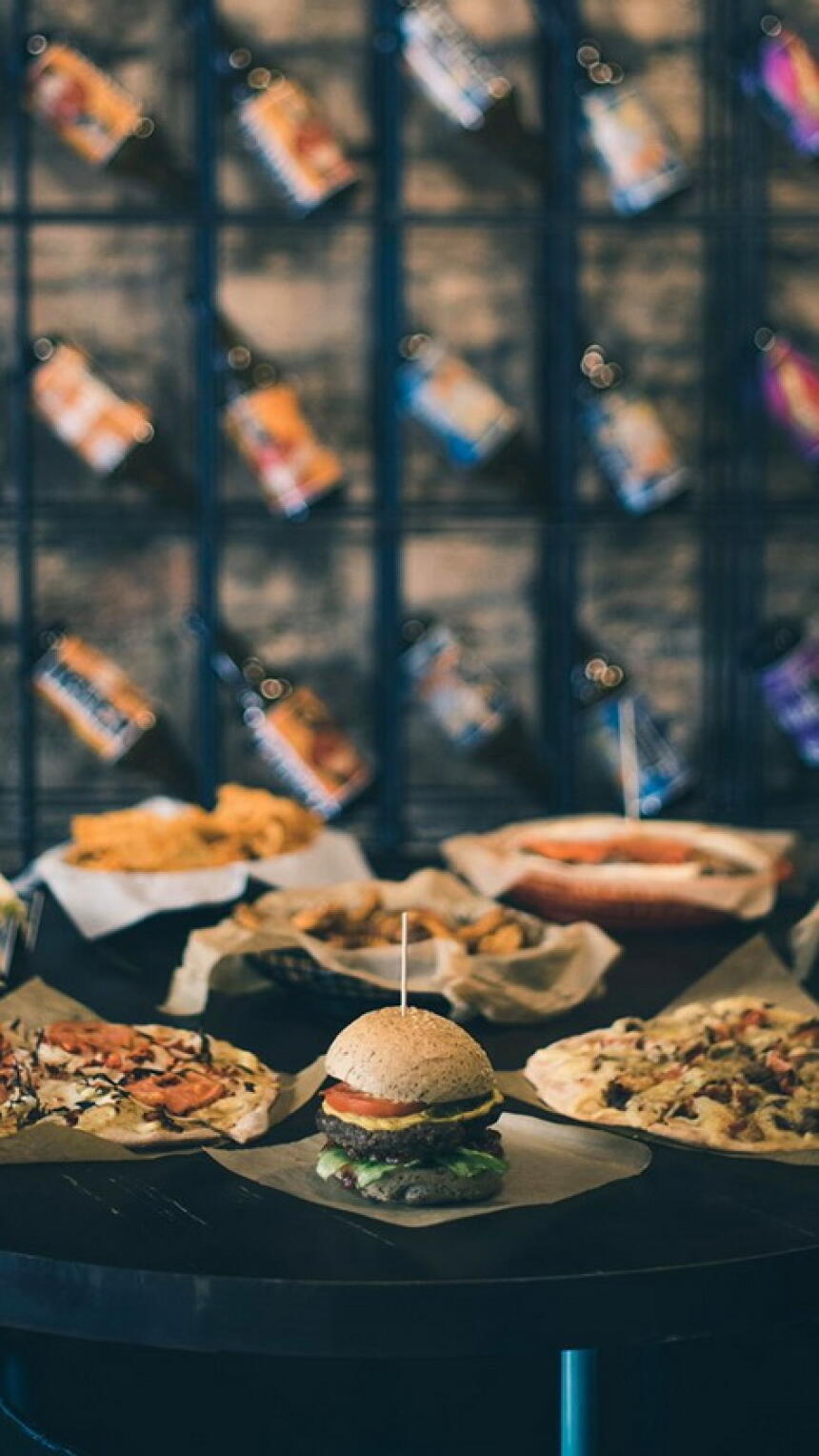 Jeste li već posjetili BISTro - pub u Sarajevu s zanimljivom gastro ponudom i industrijskim uređenjem?