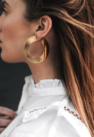 Trendi modeli naušnica koji će začiniti svaki vaš look