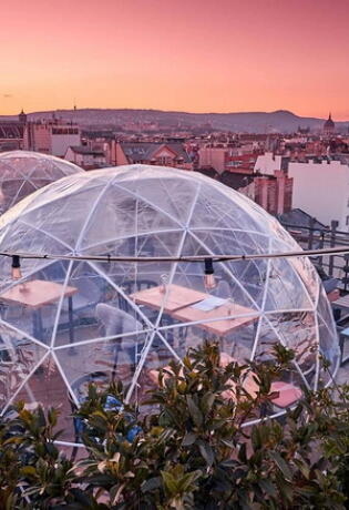Zavirite u rooftop bar u Budimpešti s neodoljivim kupolama idealnim za zimska druženja