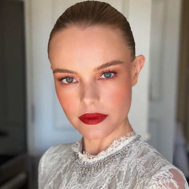  5 celebrity lookova kao inspiracija kako nositi crveno sjenilo 