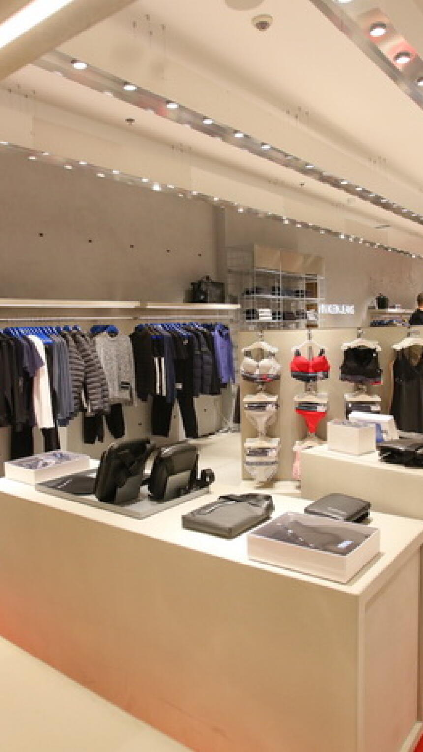 Jučer je u Sarajevu otvoren prvi Calvin Klein Jeans butik. Otkrivamo sve detalje.