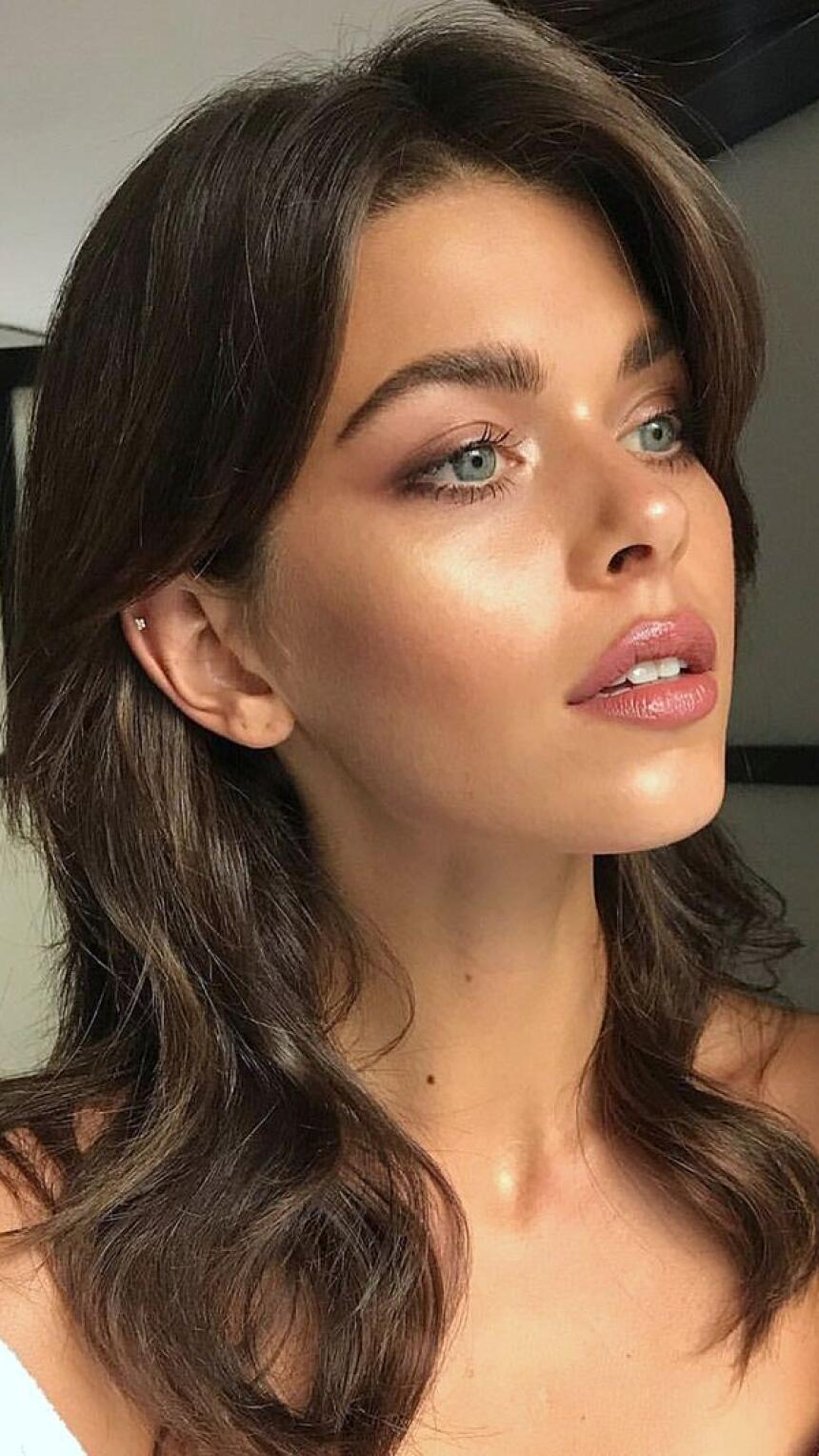 Highlighteri iz drogerijske ponude kojima vjeruju i celebrity vizažisti