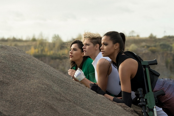Kristen Stewart, Naomi Scott i Ella Balinska su novi Charliejevi anđeli. Pogledajte trailer.