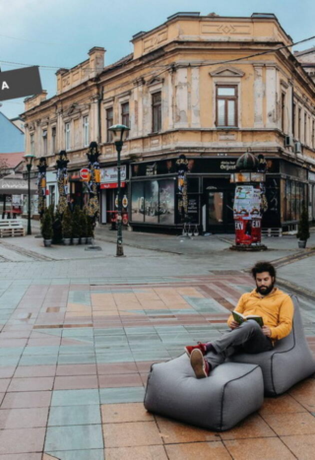 Bračni par iz Banja Luke potpisuje dizajn ovog cool namještaja. Upoznajte Leži Beg. 