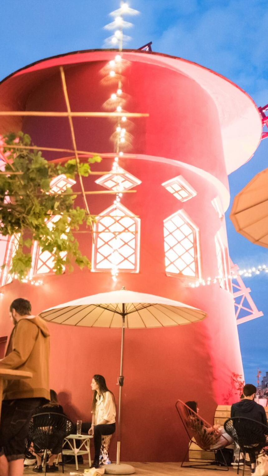 Moulin Rouge u Parizu dobiva ljetno kino na otvorenom koje ćete željeti posjetiti ovog ljeta