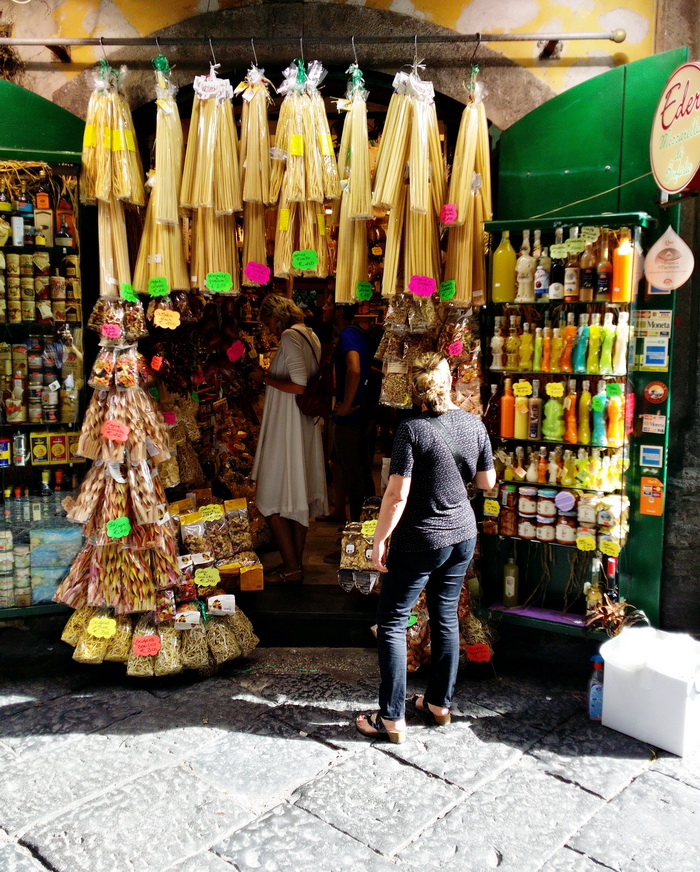 BONJOUR.Instagram dnevnik: Bili smo u Napulju i izdvajamo 3 nezaboravne stvari koje nećete naći u turističkim vodičima 