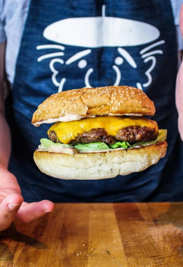Ovaj bh.bloger zna baš sve o pripremi savršenih burgera