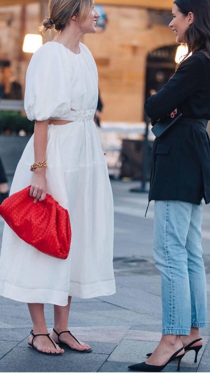 Razveselio nas je comeback oversized clutch torbica 