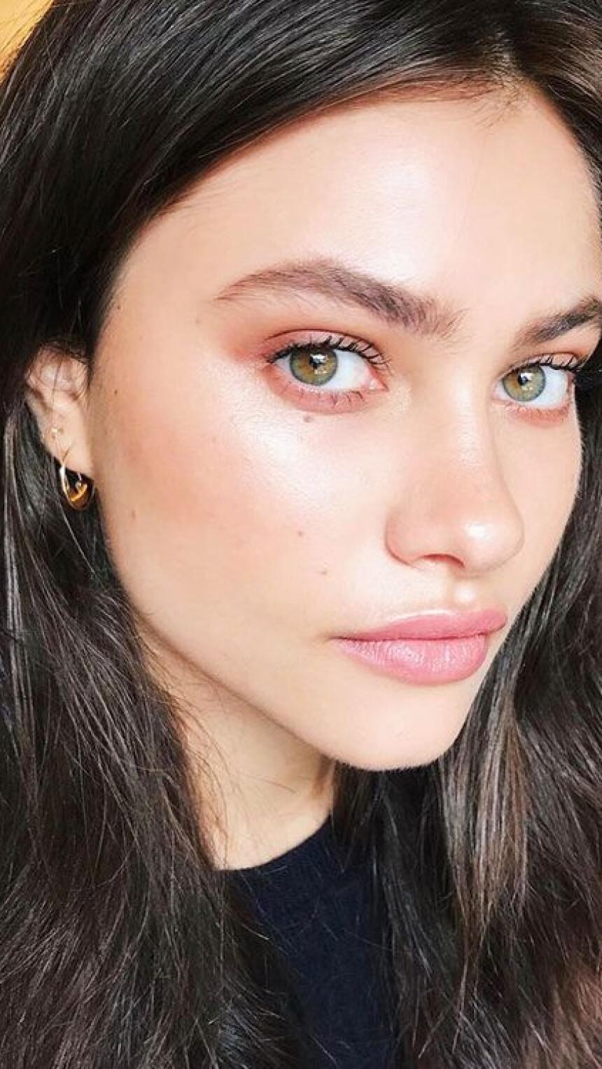 Beauty vodič: Kako pravilno izabrati i nanijeti korektor za lice?