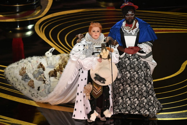 Melissa-McCarthy-Brian-Tyree-Henry-Costumes-Oscars