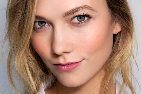5 trikova za besprijekoran makeup look za samo pet minuta
