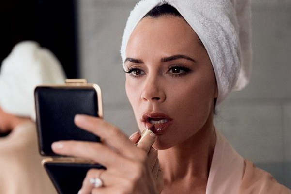 Victoria Bechkam pokreće i vlastitu makeup liniju
