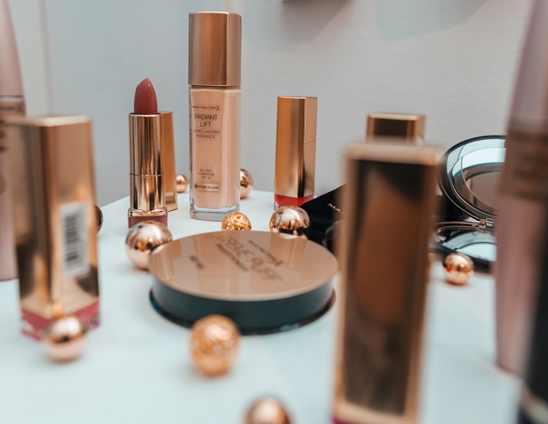 maxfactorstories 01