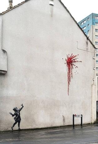 Banksy je kroz novi mural još jednom poslao snažnu poruku o ljubavi  