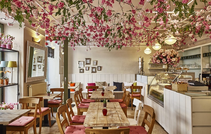 Zavirite u Arioso Flower Café- jedan sasvim drugačiji kafić koji krije i galeriju