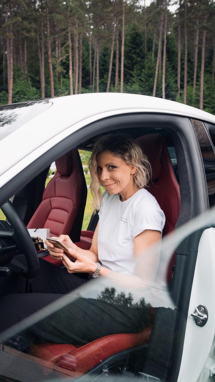 BONJOUR.drive: Bili smo na bh. promociji Porsche Taycan, električnog automobila o kojem priča cijeli svijet 