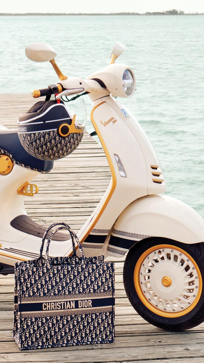 Dior x Vespa: Ovo je najslađa suradnja sezone! 
