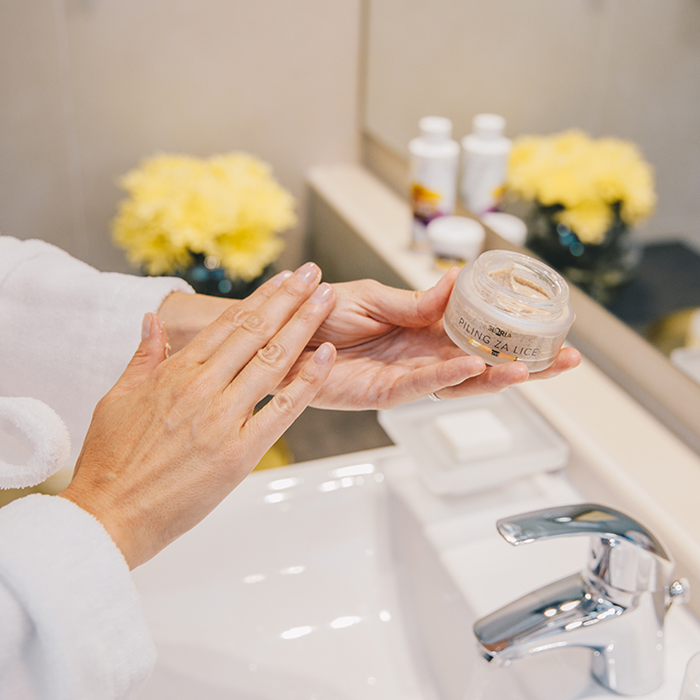 Ljetna beauty rutina u 3 ključna proizvoda koja će dubinski nahraniti i njegovati kožu lica