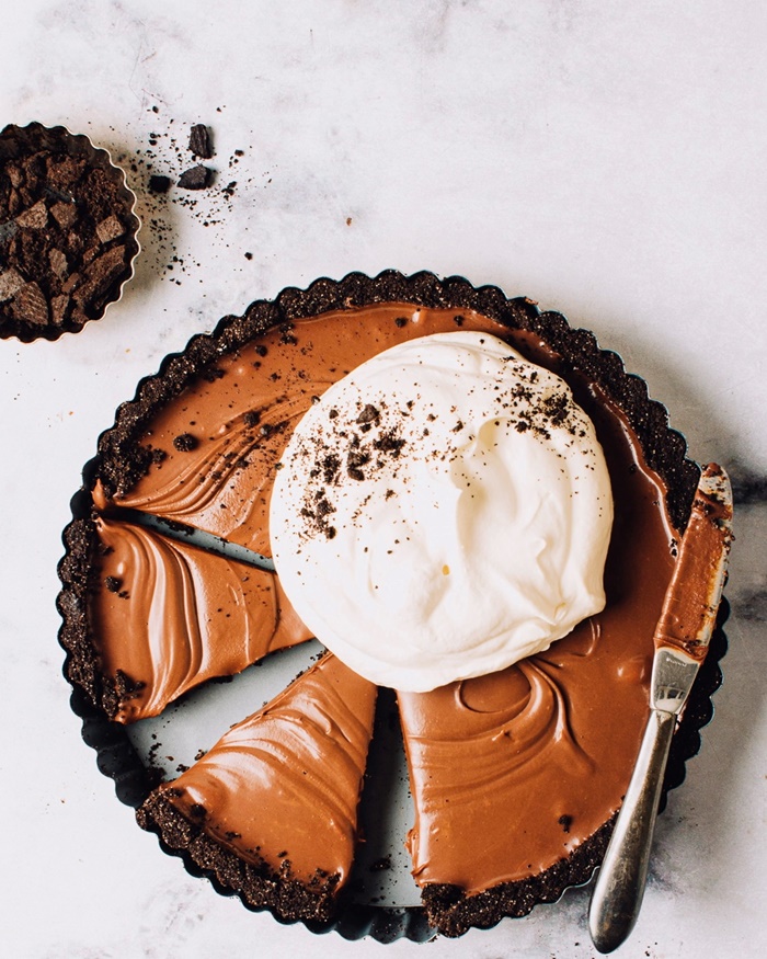 Bezglutenski čokoladni tart od samo 4 sastojka koji se ne peče!