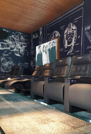 U CineStar Cinemas u Sarajevu očekuju vas dizajnerske filmske lože, royal beds ležajevi za dvoje i još mnoštvo sadržaja!