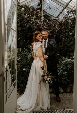 Vjenčane fotografije Jelene & Slavka snimljene u botaničkoj bašti Jevremovac su ništa manje nego čarobne