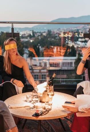 U Banjaluci se održava zabavno Blind Food Tasting druženje s čak 6 sljedova burgera. Donosimo detalje. 