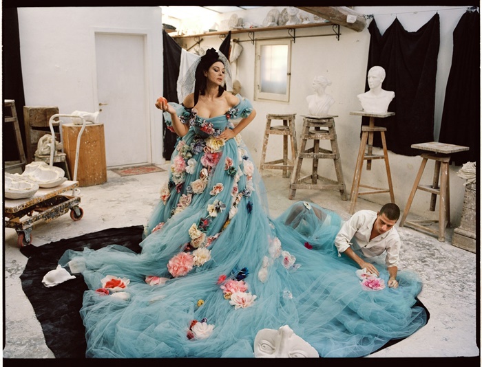 Ciao bella! Monica Bellucci pozirala u raskošnim couture haljinama za novo izdanje Vogue Italia.