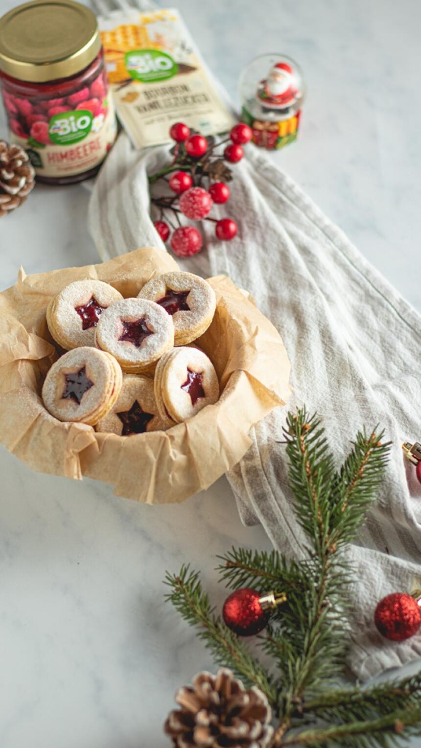 Linzeri: Recept za prhke kekse s marmeladom bez kojih su blagdani nezamislivi