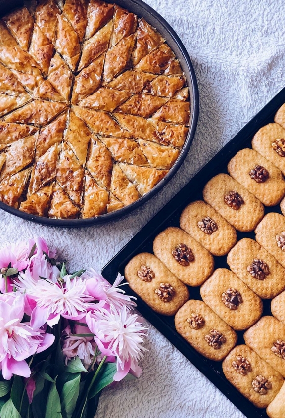 Jednostavni recepti za 2 bogate, sočne i ukusne tradicionalne slastice čijim okusima ćete teško odoljeti