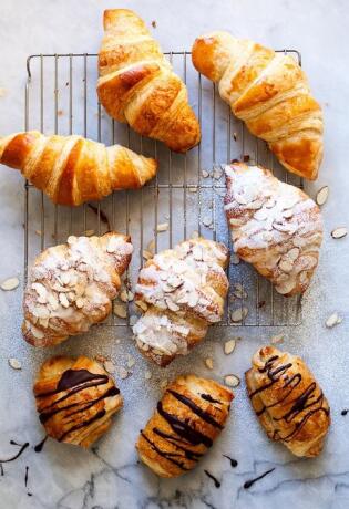 Croissant: 3 prijedloga za savršen slatki doručak cijele obitelji s ovom hrskavom poslasticom