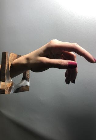 Iman i Alma dizajniraju drveni nakit s avangardnom notom koji će biti dio i Milano Jewelry Week-a! 