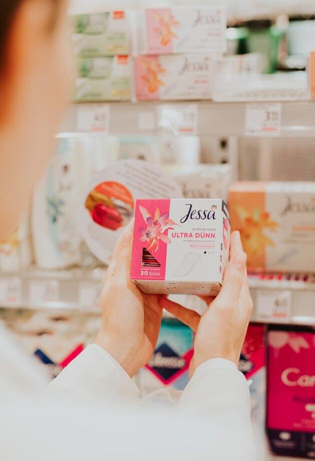 Mali vodič kroz popularne drogerijske proizvode za žensku higijenu + praktični savjeti za menstrualne tegobe