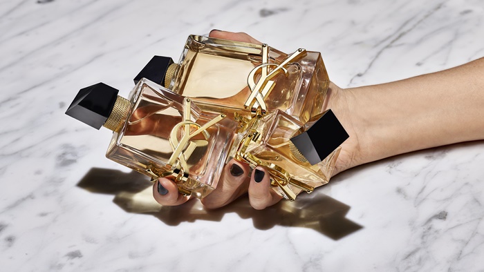 LIBRE Eau de Toilette novi je YSL parfem koji donosi neodoljiv spoj lavande iz Francuske i narančinog cvijeta iz Maroka