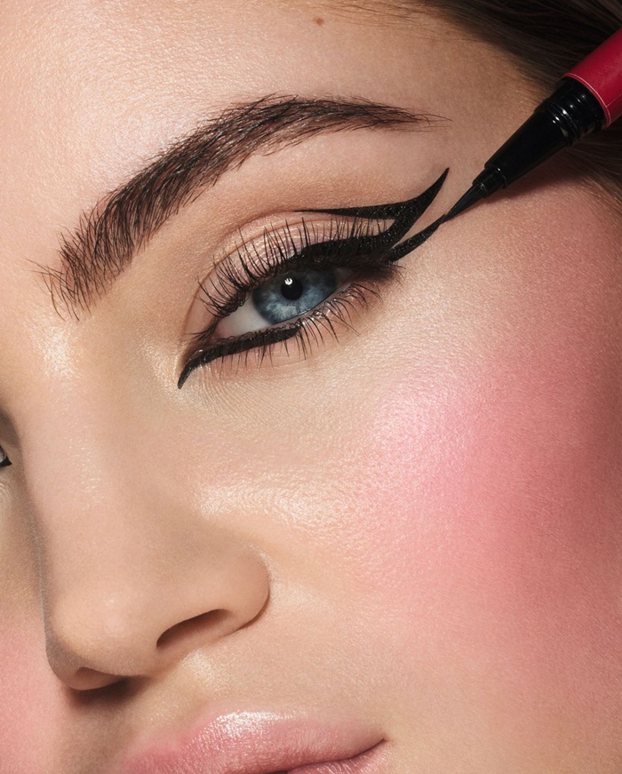 Limitirana Avon mark. Oh So Tokyo kolekcija idealna je za dnevna i večernja ljetna make-up izdanja