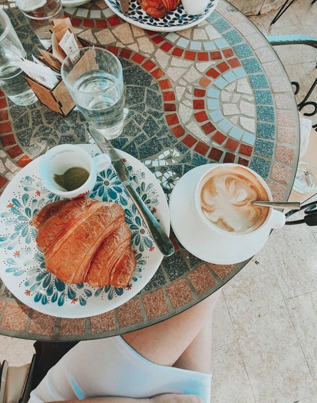 Ovaj coffee shop u Orebiću oduševiti će vas instagramičnim interijerom i superukusnim poslasticama