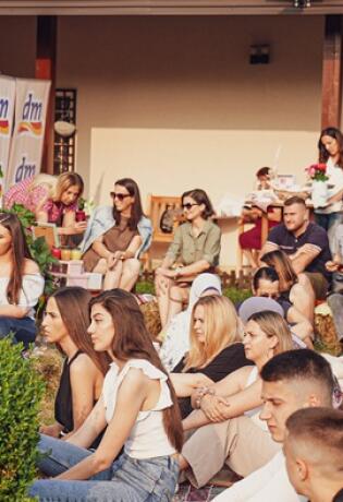 Dobrobiti prirodne kozmetike i zdrave prehrane u fokusu eventa 'Dan u prirodi s Dia Marom' održanog u Sarajevu