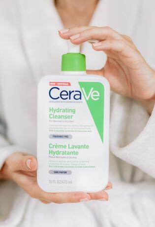 Bonjour.čitateljice isprobale su CeraVe čistač za lice koji vole dermatolozi i celebrity dame. Ovo su njihovi dojmovi.