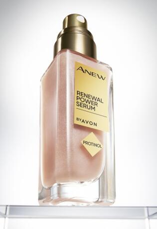 10 Bonjour.ba čitateljica isprobalo je novi, revolucionarni Anew Renewal Power serum za lice. Ovo su njihovi dojmovi.