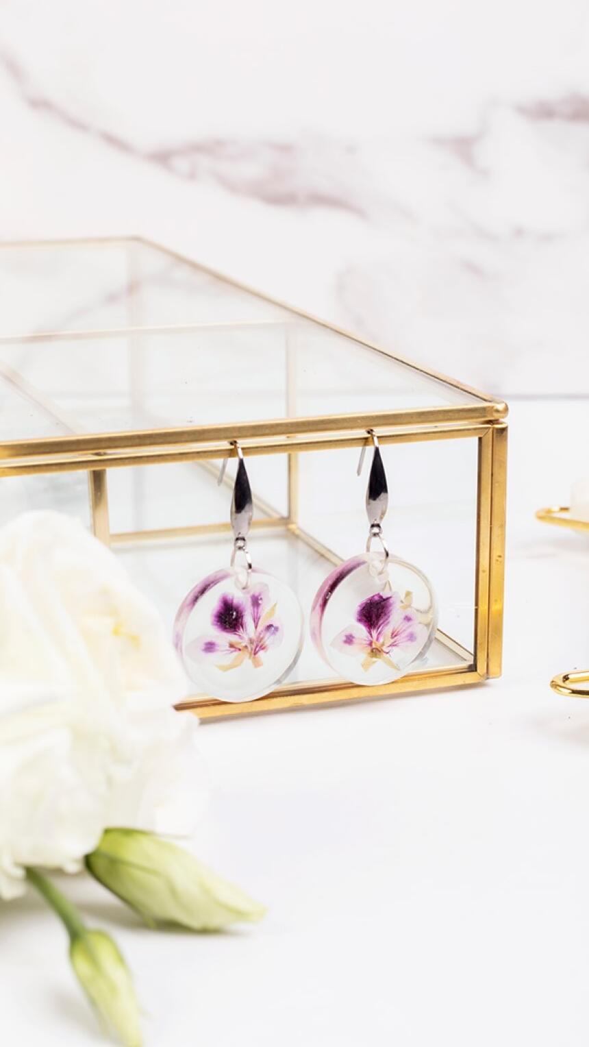 Romantičan, ručno izrađen nakit od sušenog cvijeća bh. brenda Flora Handmade osvaja na prvi pogled