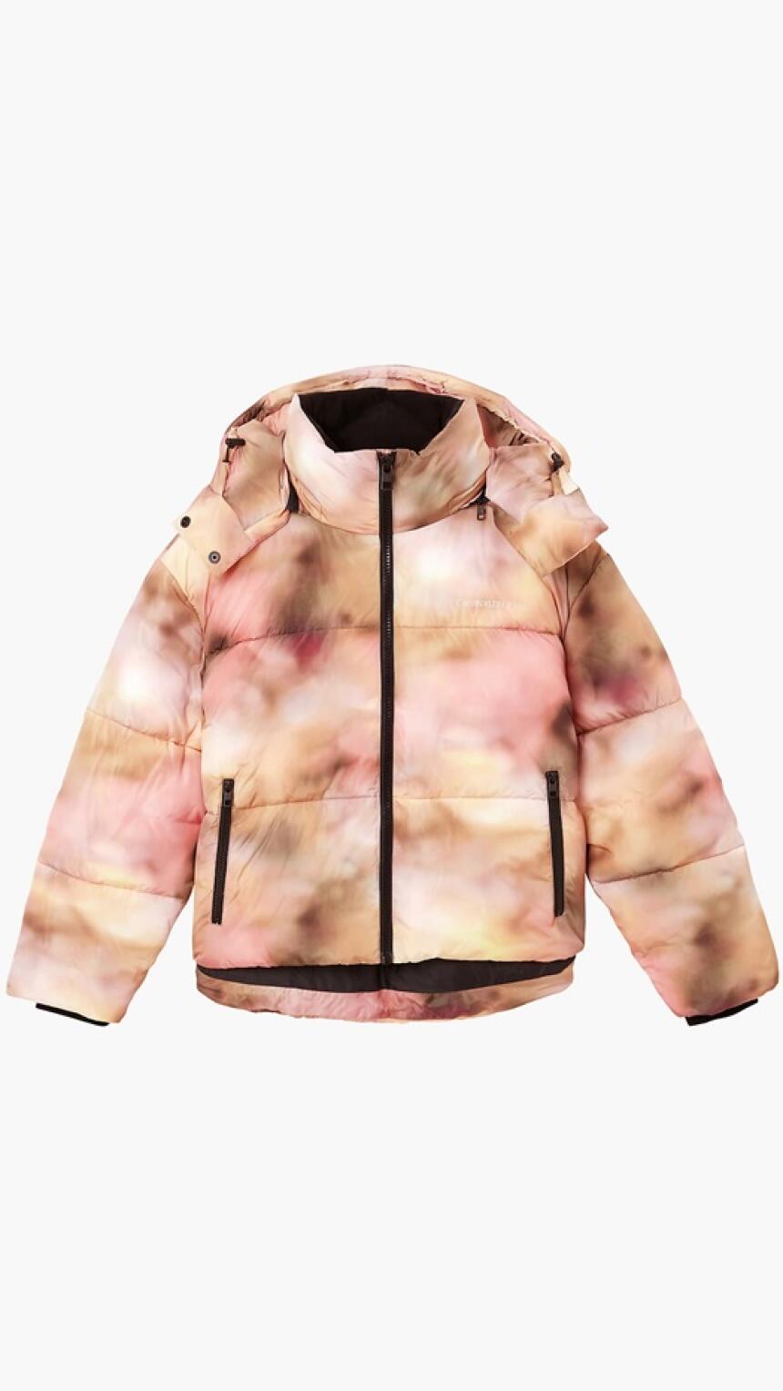 Calvin Klein Jeans predstavio udobnu, eco-friendly i statement kolekciju. Dostupna je i u BiH.