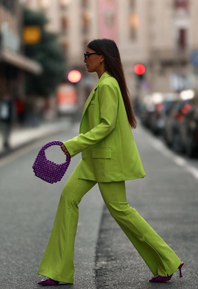 Neon zelena boja u 10 trendy i elegantnih stilskih izdanja