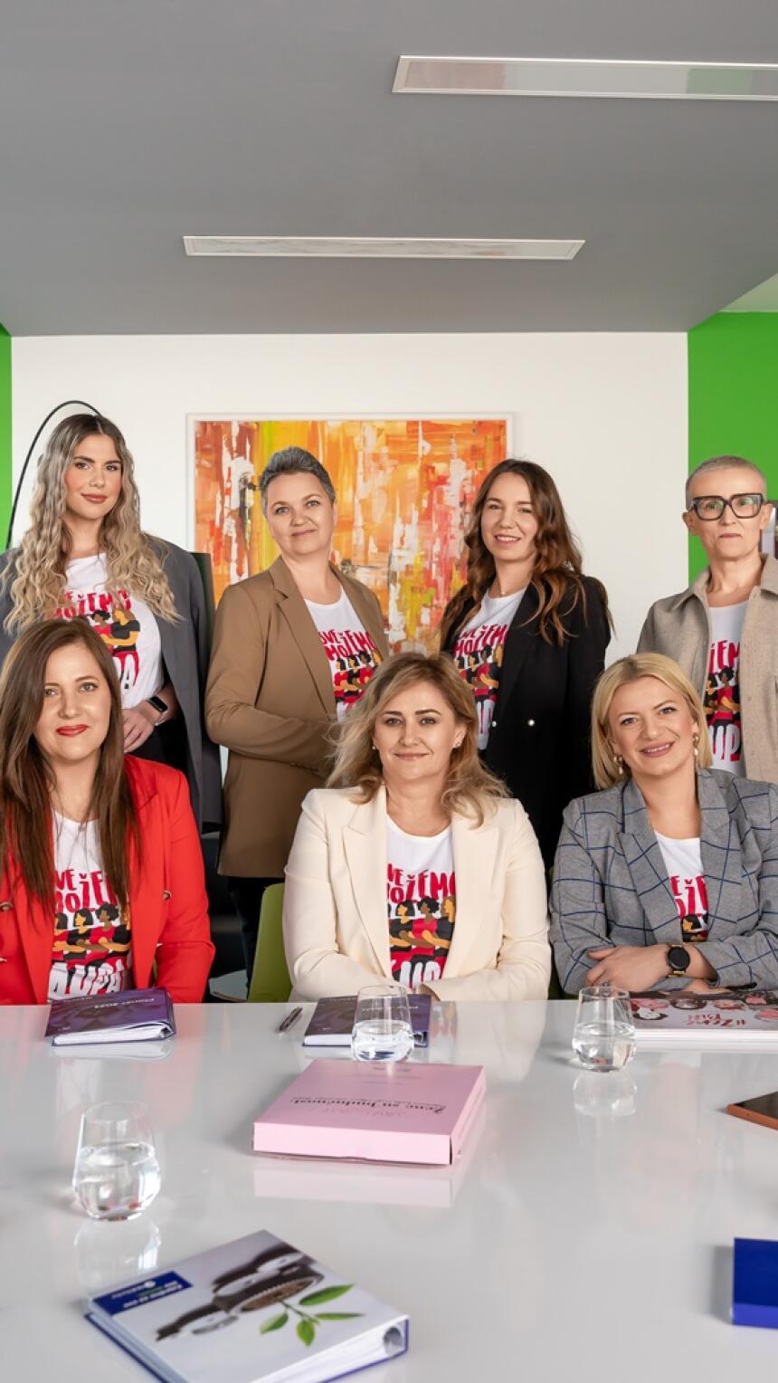 #možemoskupa: NLB Banka podržala žene poduzetnice kupovinom FEEL GOOD majice za 300 uposlenica