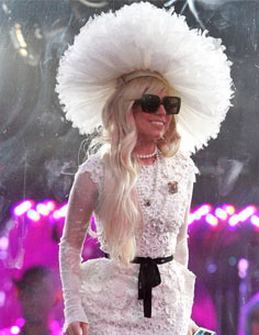 Ostavlja li Lady Gaga ekstravaganciju po strani? 