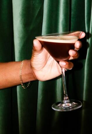 Espresso Martini je veliki trend u svijetu koktela, a mi donosimo recept!