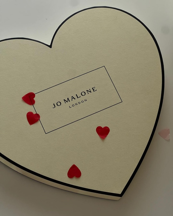 Klikni, naruči, pomiriši… 4 Jo Malone kreacije za energiju i luksuz u domu.