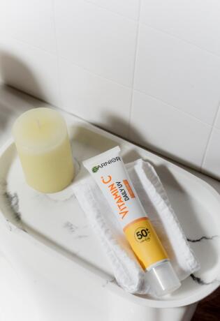 Pronašli smo drogerijski SPF fluid koji ujednačava ten i daje blistavu kožu