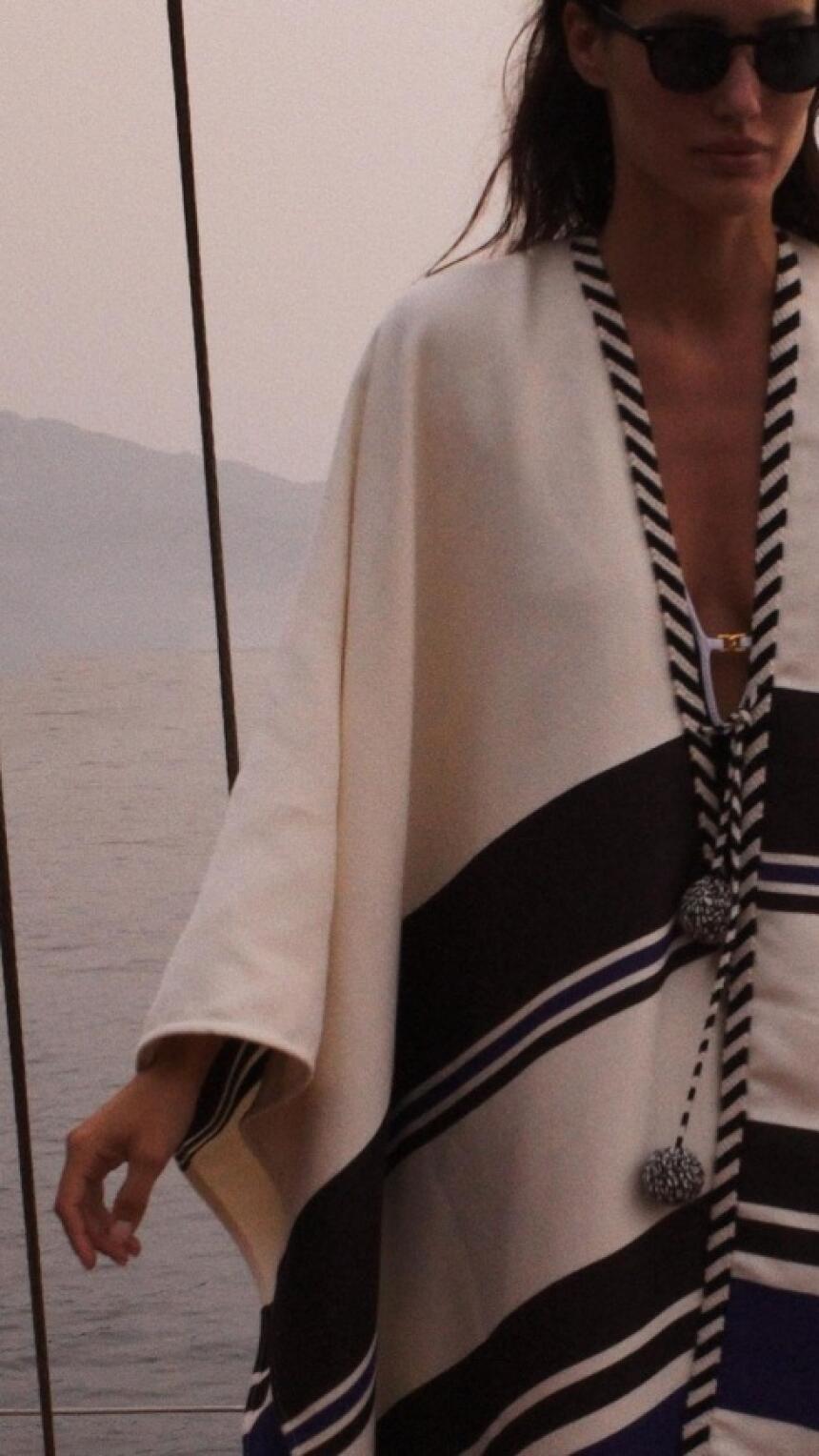 Kaftan haljine osvajaju modnu scenu: Imamo 7 favorita koji će vas pratiti ovo ljeto