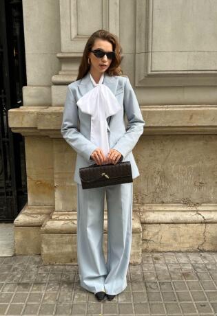 Poslovna modna revolucija: 8 bluza koje morate imati za odvažan uredski look