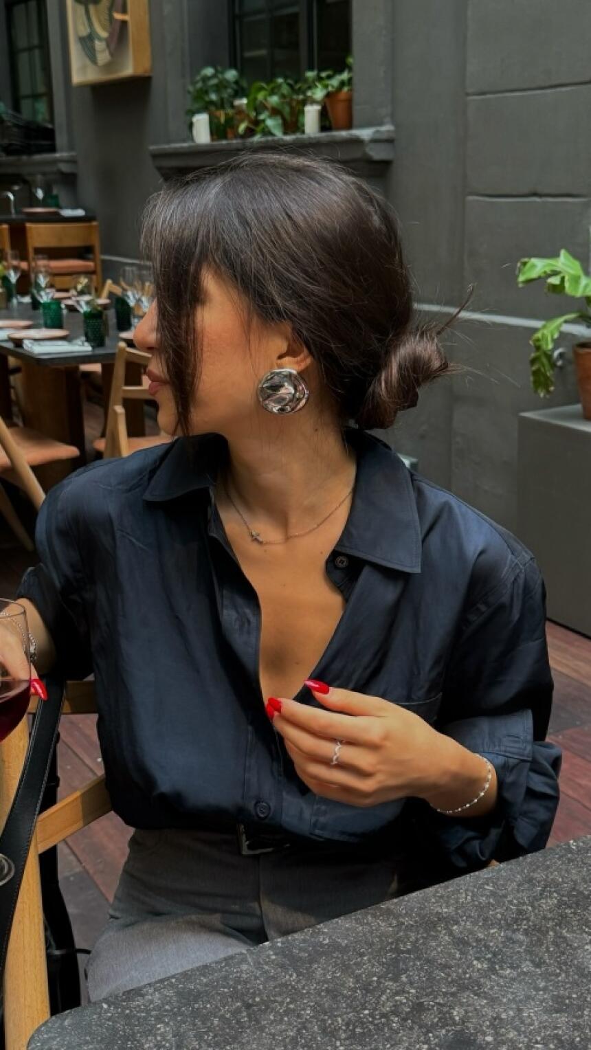 ZARA: Jedna košulja u 5 boja koja je savršena za svaki poslovni dan
